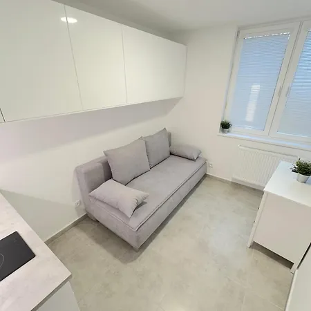 Krasny Byt - Apartman 4 V Blizkosti Centra Bratislava Exterior photo