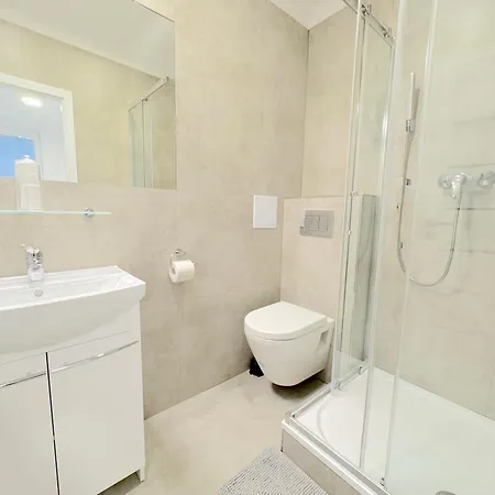 Krasny Byt - Apartman 4 V Blizkosti Centra Bratislava Exterior photo